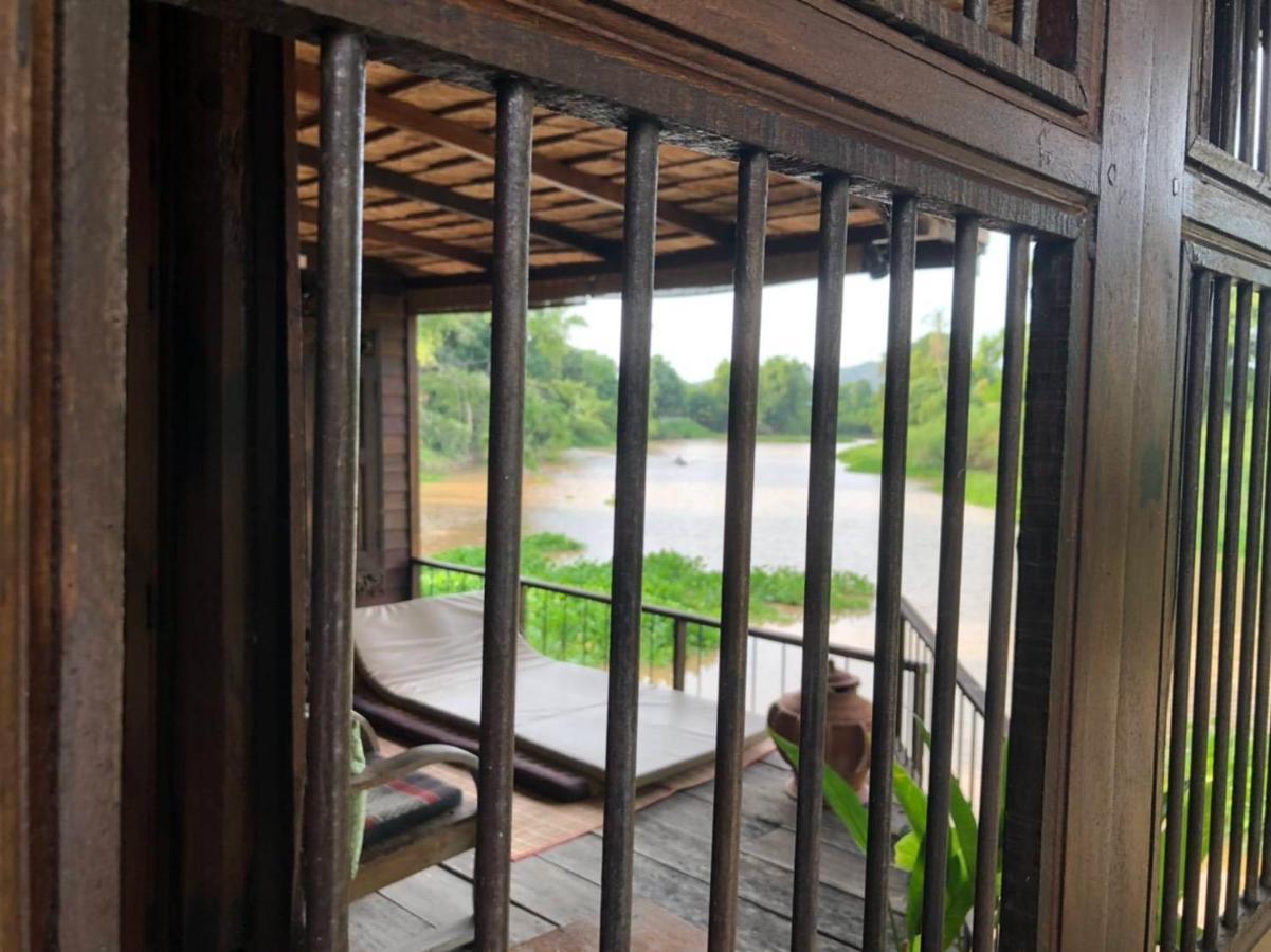 Rustic​ Charm​ Suphan​ Ban Tha Pong 外观 照片