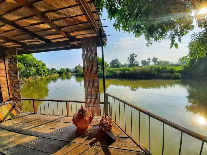 Rustic​ Charm​ Suphan​ Ban Tha Pong 外观 照片