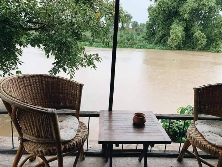 Rustic​ Charm​ Suphan​ Ban Tha Pong 外观 照片