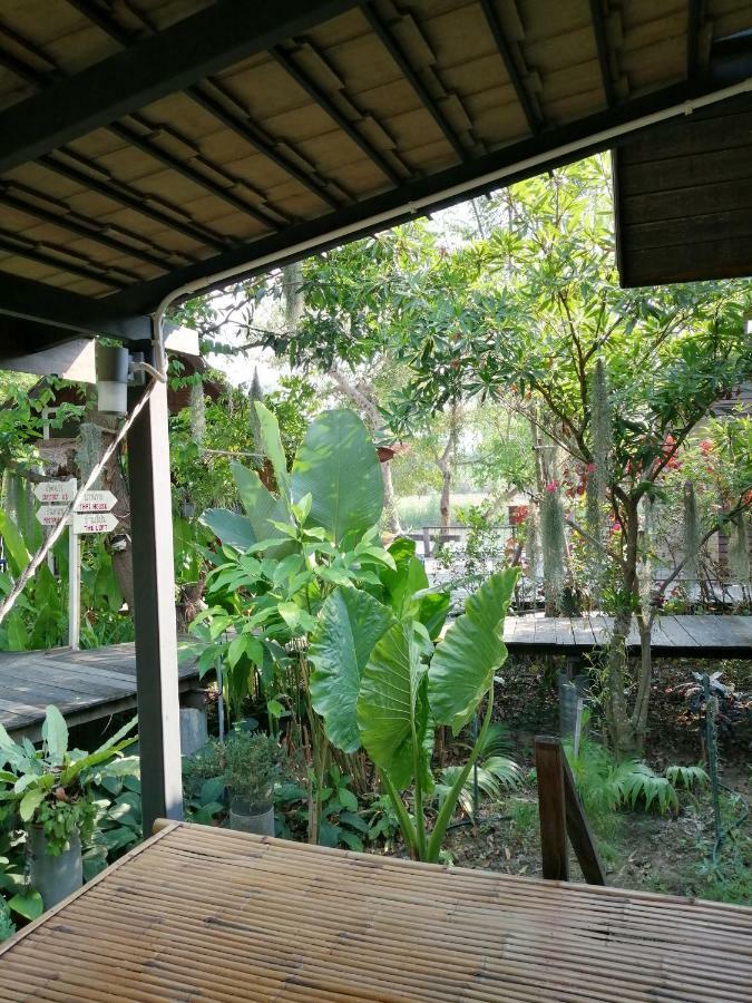 Rustic​ Charm​ Suphan​ Ban Tha Pong 外观 照片
