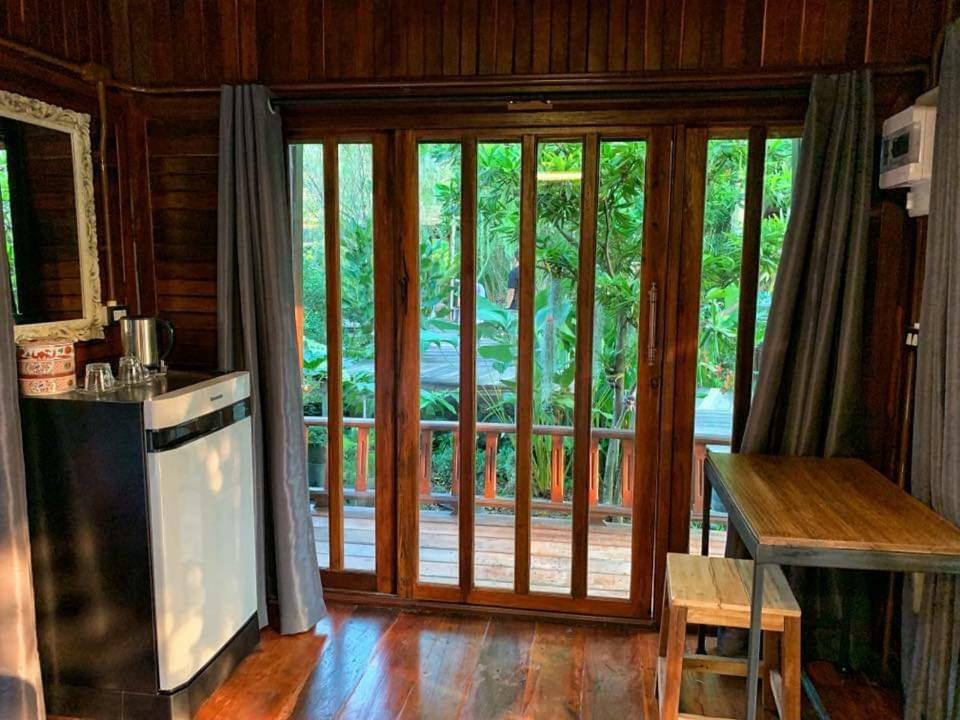 Rustic​ Charm​ Suphan​ Ban Tha Pong 外观 照片